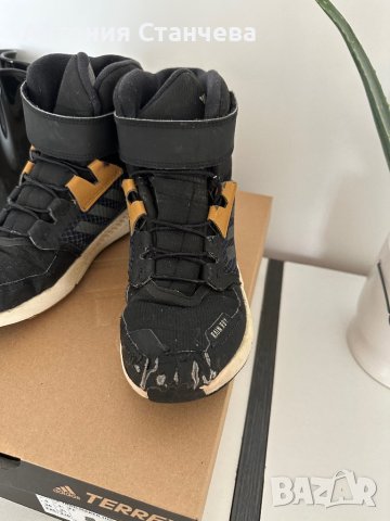 Детски обувки Adidas TERREX, снимка 2 - Детски боти и ботуши - 42557811
