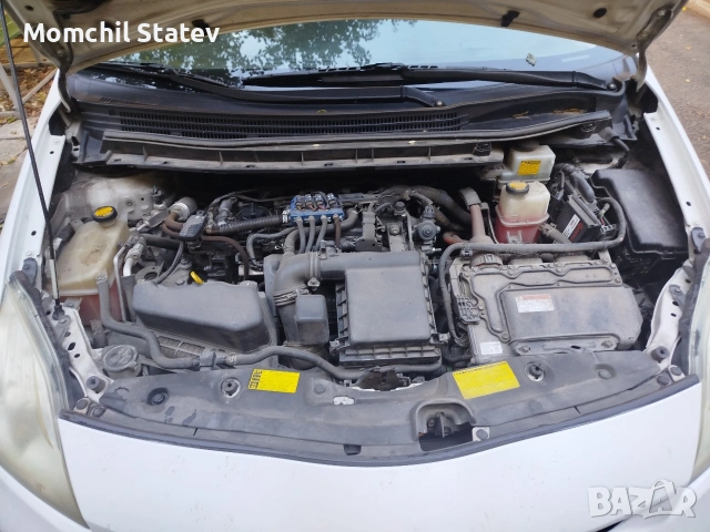 Toyota Prius, снимка 8 - Автомобили и джипове - 53044306