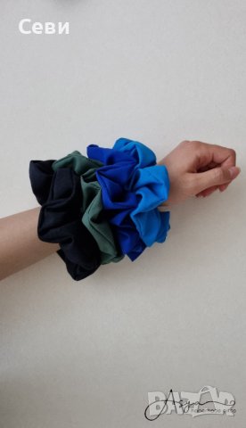 Скрънчита за коса , снимка 2 - Аксесоари за коса - 33703046