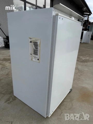 Малък хладилник за вграждане Neff - Bosch, снимка 8 - Хладилници - 53997002