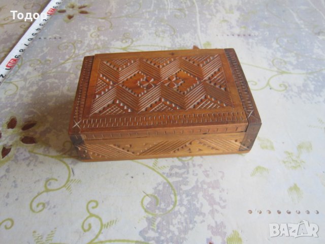 Страхотна кутия за бижута дърворезба орех , снимка 3 - Сувенири от дърво - 29800098