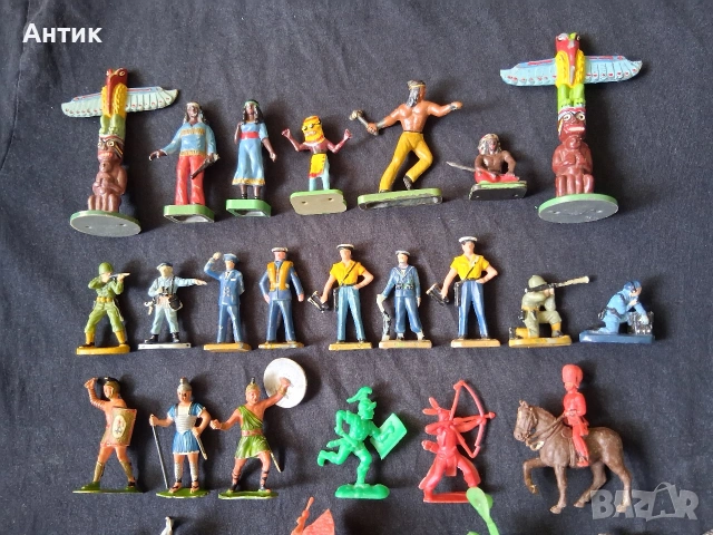 Лот Стари Играчки Фигурки Индианци Войници Моряци от Соца, снимка 3 - Колекции - 54195874