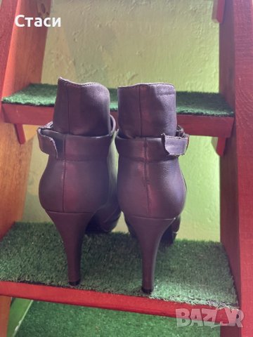 Дамски боти на ток от естествена кожа, Karmil Moda Espanola, EU 35, снимка 2 - Дамски боти - 38845854