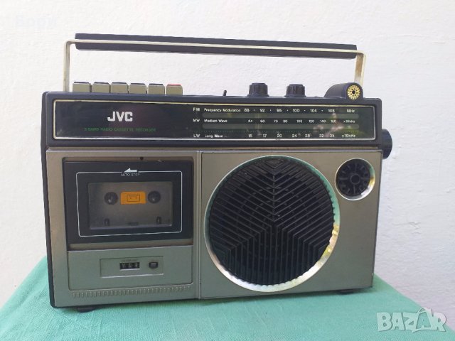 JVC RC-232L Касетофон с радио, снимка 1 - Радиокасетофони, транзистори - 29269095