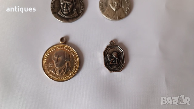 Стари религиозни медали - католически - сребърни и други, снимка 5 - Антикварни и старинни предмети - 53108512