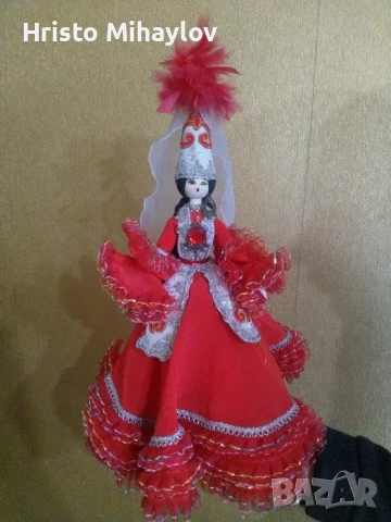 Сувенирна казахстанска национална кукла