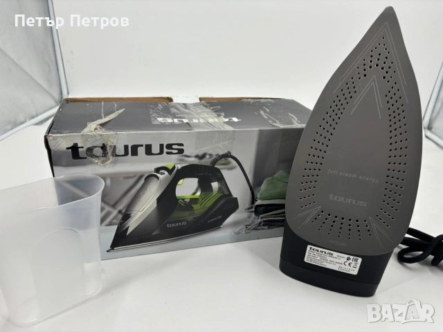 Чисто нова парна ютия TAURUS GEYSER 3000w, снимка 3 - Ютии - 53251723