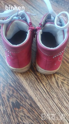 Детски ботички и маратонки Rebook 27 номер, снимка 6 - Детски обувки - 38596315