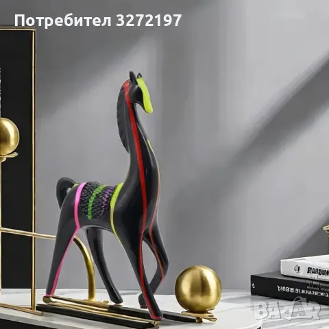 Модерна Дизайнерска Статуя на Кон, снимка 2 - Статуетки - 48286213