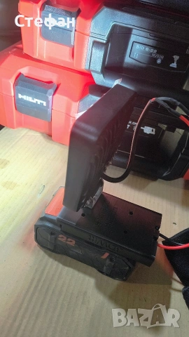 Адаптери и стойки за батерии Hilti, снимка 8 - Други инструменти - 53373936