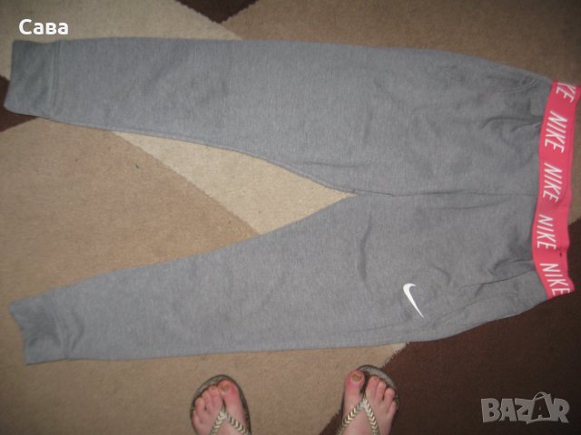Спортно долнище NIKE  дамско,М, снимка 2 - Спортни екипи - 40622562