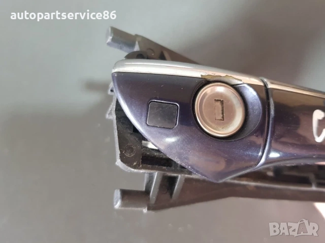 Външна дръжка за заключване на предна дясна врата, синя за Mercedes C Class W203 (2001-2005), снимка 2 - Части - 54157713