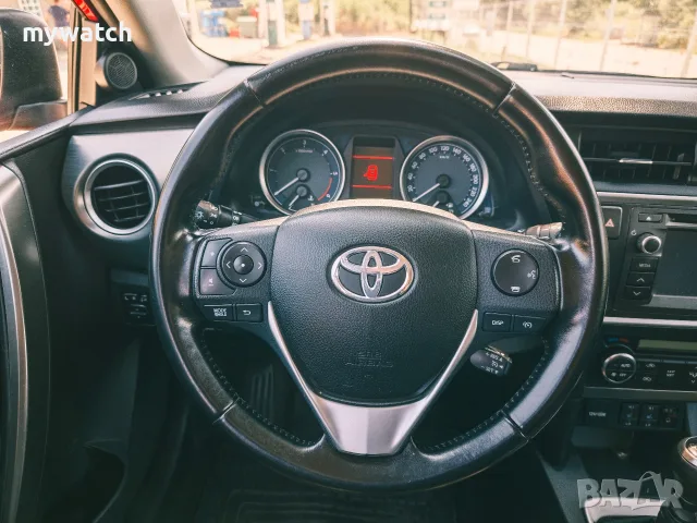 Toyota Auris D4D 2000 Diesel, снимка 13 - Автомобили и джипове - 55816478
