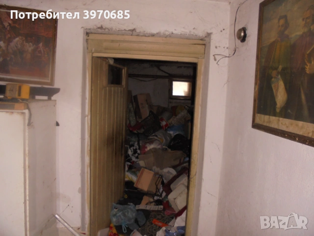 ПРОДАВА къща в град Лозница, снимка 18 - Къщи - 53096155