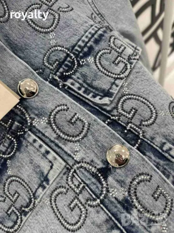 Gucci дамско деним късо яке , снимка 2 - Якета - 50217833