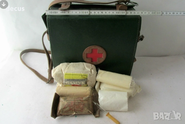 Военна медицинска чанта, куфар, снимка 9 - Антикварни и старинни предмети - 51462383