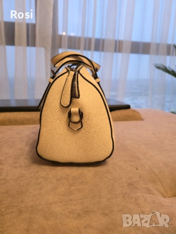 Нова дамска чанта, снимка 3 - Чанти - 52451185