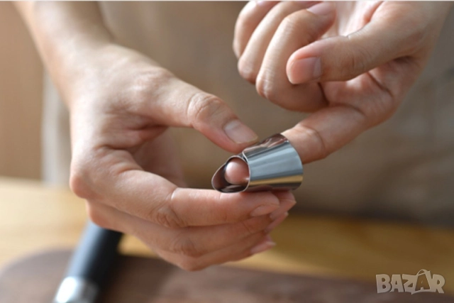 Стоманен протектор за пръсти