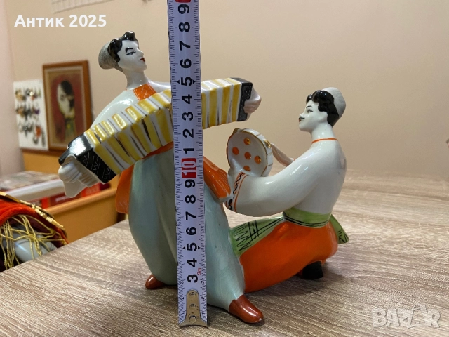 Порцеланова статуетка „Музиканти“ (СССР), снимка 4 - Антикварни и старинни предмети - 51940452
