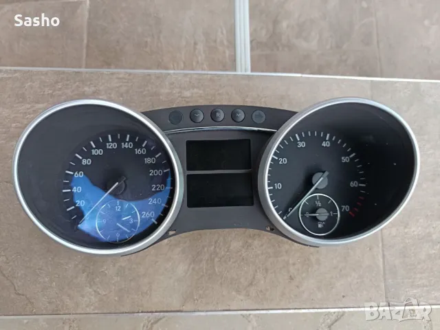 Километраж за Mercedes ML W164 - Бензинов