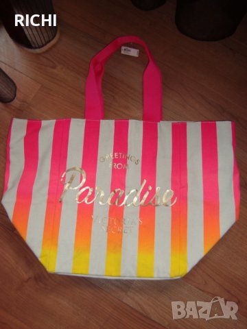 Victoria Secret Greetings From Paradise нова чанта, снимка 10 - Чанти - 36382561