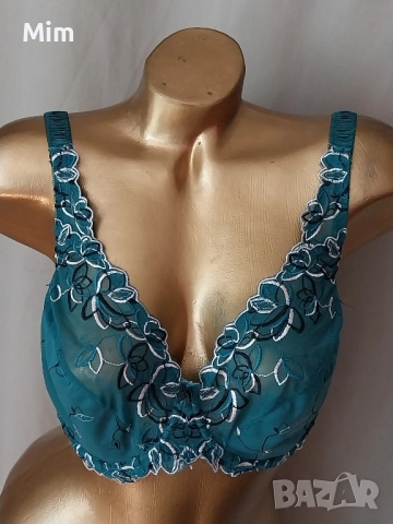 Hunkemoller 75 G Зелен сутиен с бродерия , снимка 2 - Бельо - 51622279