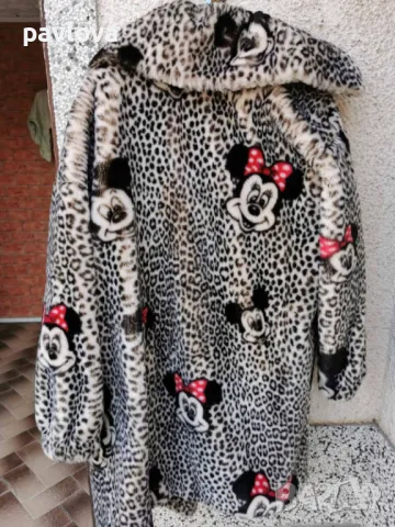 Само днес на цена палто марка Disney оригинално, снимка 4 - Палта, манта - 49209883