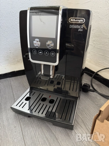 Луксозен Кафеавтомат | De'Longhi Dinamica Plus ECAM382.70.B | 3.5" TFT Екран | 15 бара | Кафемашина!, снимка 2 - Кафемашини - 55838289