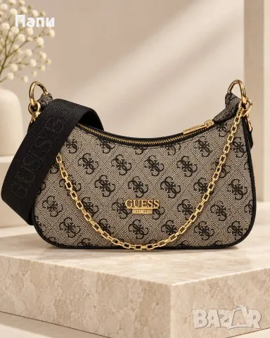 Дамска чанта Guess 