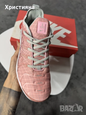 Nike Air VaporMax Plus, снимка 2 - Маратонки - 56444204
