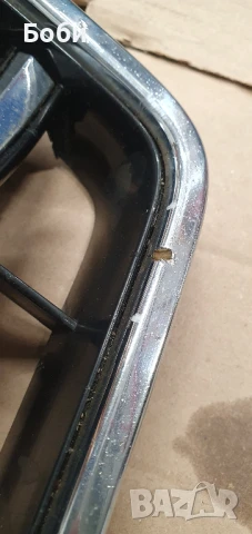 Продавам здрава оригинална решетка за Ауди А7/S7 4G8 853 651 C/D със забележки, снимка 6 - Части - 50787560