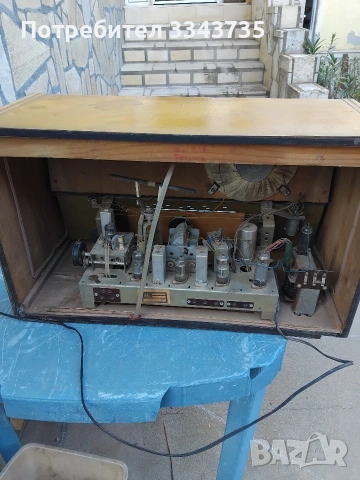 Ретро лампов радиоприеник"МЕЛОДИЯ", снимка 3 - Антикварни и старинни предмети - 54203535