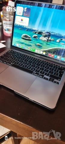 MacBook Air 13" M1 (2020) - Space Grey, 8GB RAM, 256GB SSD, снимка 2 - Лаптопи за дома - 52488507
