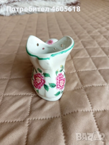 Порцеланова фигурка ботушче Old Foley , снимка 2 - Колекции - 51896219