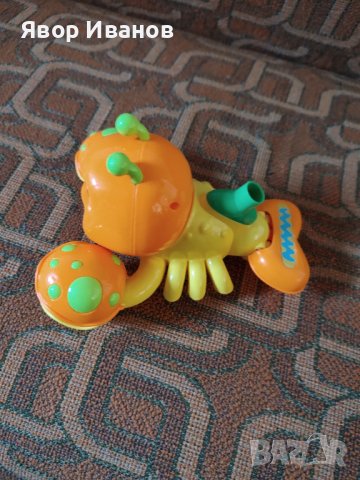 Продавам пеещи играчки, книжки, синтезатор, разни играчки, снимка 4 - Електрически играчки - 40191341