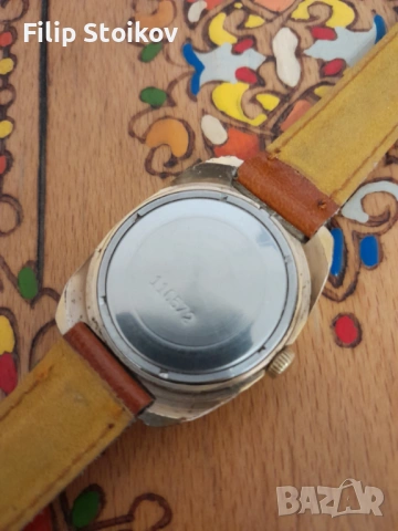 Мъжки часовник  Слава  позлатен, снимка 2 - Мъжки - 53293036