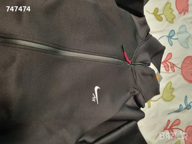 Нов спортен екип NIKE, M, снимка 3 - Спортни дрехи, екипи - 56268796