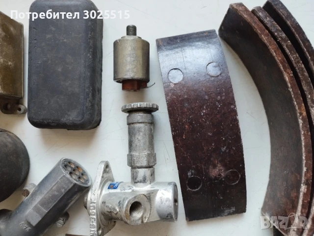 Стари части за камиони и автомобили , снимка 3 - Части - 39384036