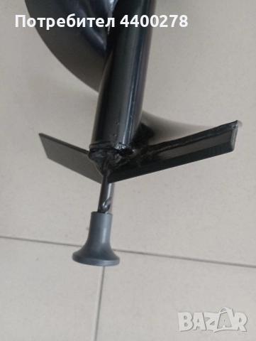 Продавам свредло за моторен свредел 