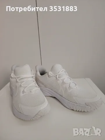 Дамски маратонки Nike, снимка 2 - Маратонки - 55721580