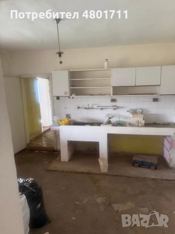 Продавам две къщи в един двор, снимка 10 - Къщи - 54244921