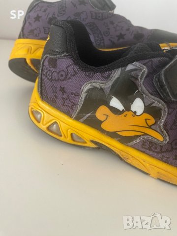 Светещи маратонки за момче , снимка 4 - Детски маратонки - 42415793