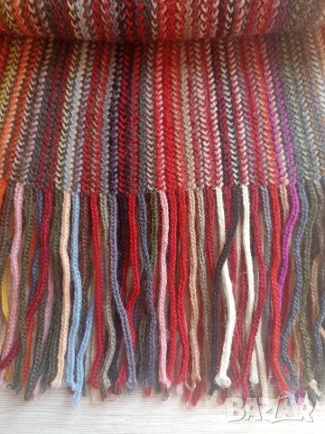 Дамски шал Missoni, снимка 3 - Шалове - 56411333