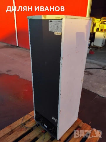 Малък хладилник с фризер., снимка 2 - Хладилници - 52424485