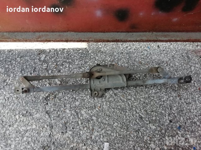 Моторче Предни Чистачки Ауди А4, снимка 2 - Части - 34082950