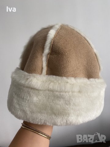 Дамска шапка, имитация на кожа бежова с бяло, снимка 4 - Шапки - 38425545