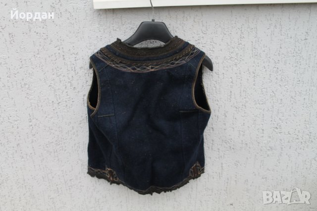 Елече от носия -вълна с гертани, снимка 8 - Антикварни и старинни предмети - 39303961