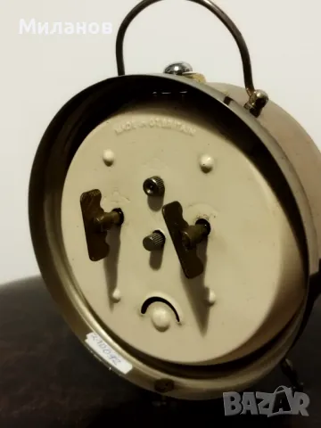 Стар механичен будилник, настолен часовник, снимка 5 - Антикварни и старинни предмети - 48448242