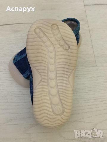 Детски текстилни обувки за ясла с лепки 19 номер, снимка 4 - Детски пантофи - 42766204
