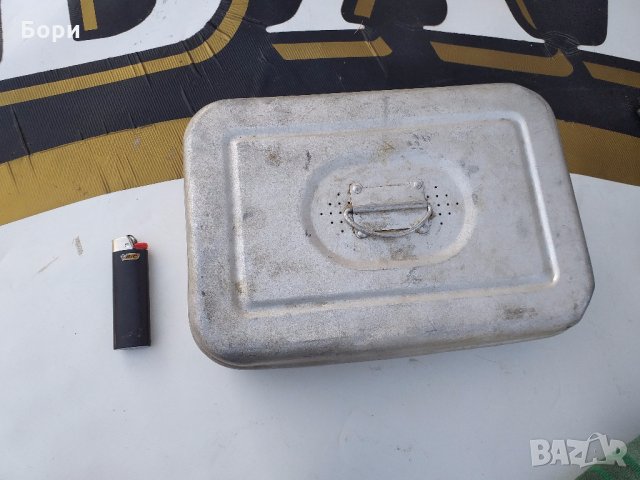 Алуминиева кутия от старото време, снимка 2 - Кутии за храна - 31980110